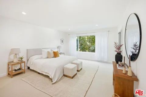 $1,500,000 | 516 San Vicente Boulevard, Unit 206, Santa Monica, CA 90402