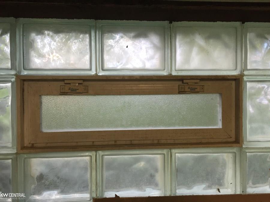 44790 Utica Road Utica, MI 48317 - Photo 34 of 40 VENTED BASEMENT GLASS BLO