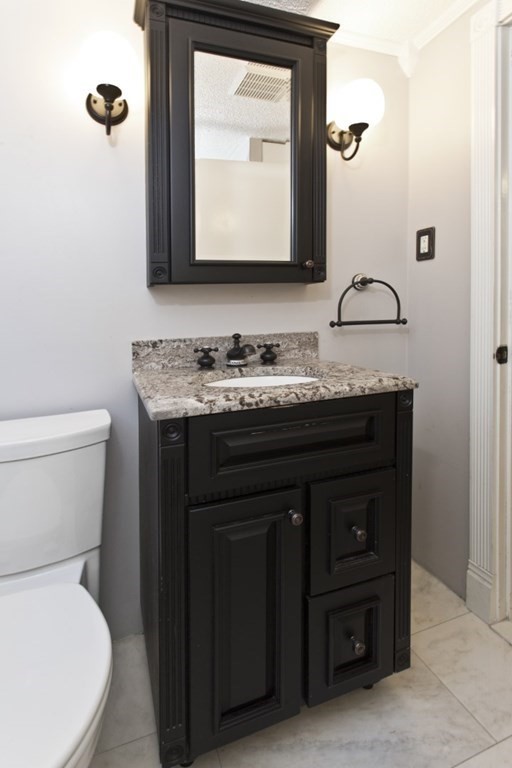 62 Hobson Street Saugus, MA 01906 - Photo 16 of 32 Gallery Image 16