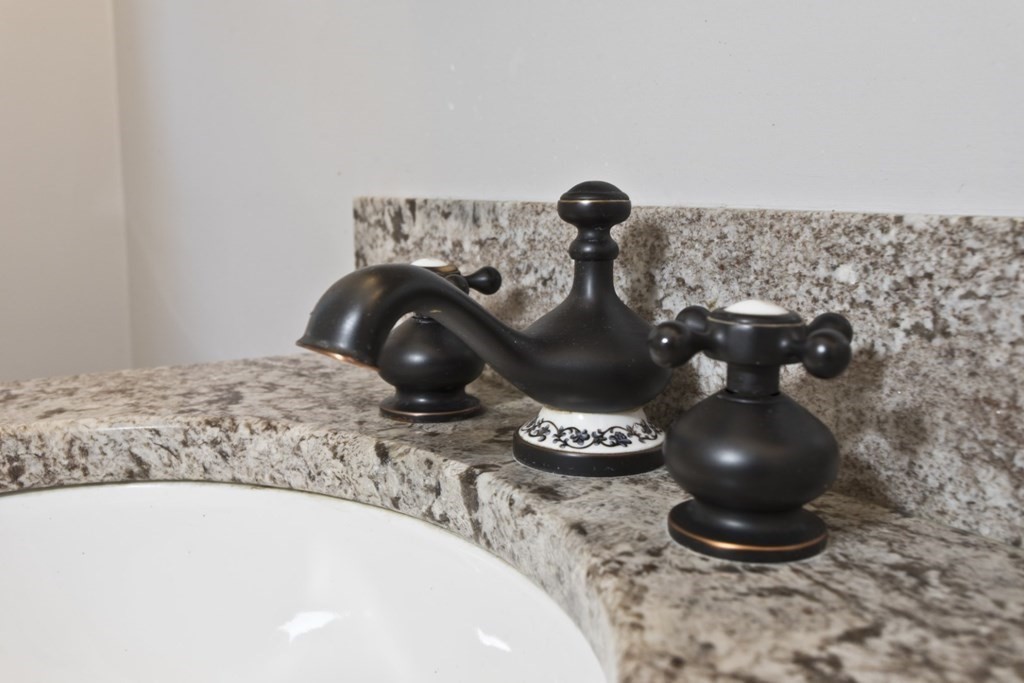 62 Hobson Street Saugus, MA 01906 - Photo 17 of 32 Gallery Image 17