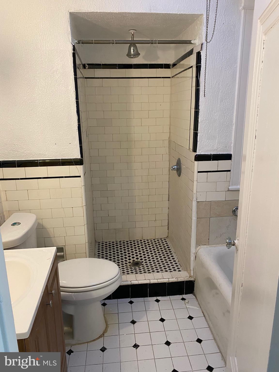 215 Copley Road Upper Darby, PA 19082 - Photo 16 of 18