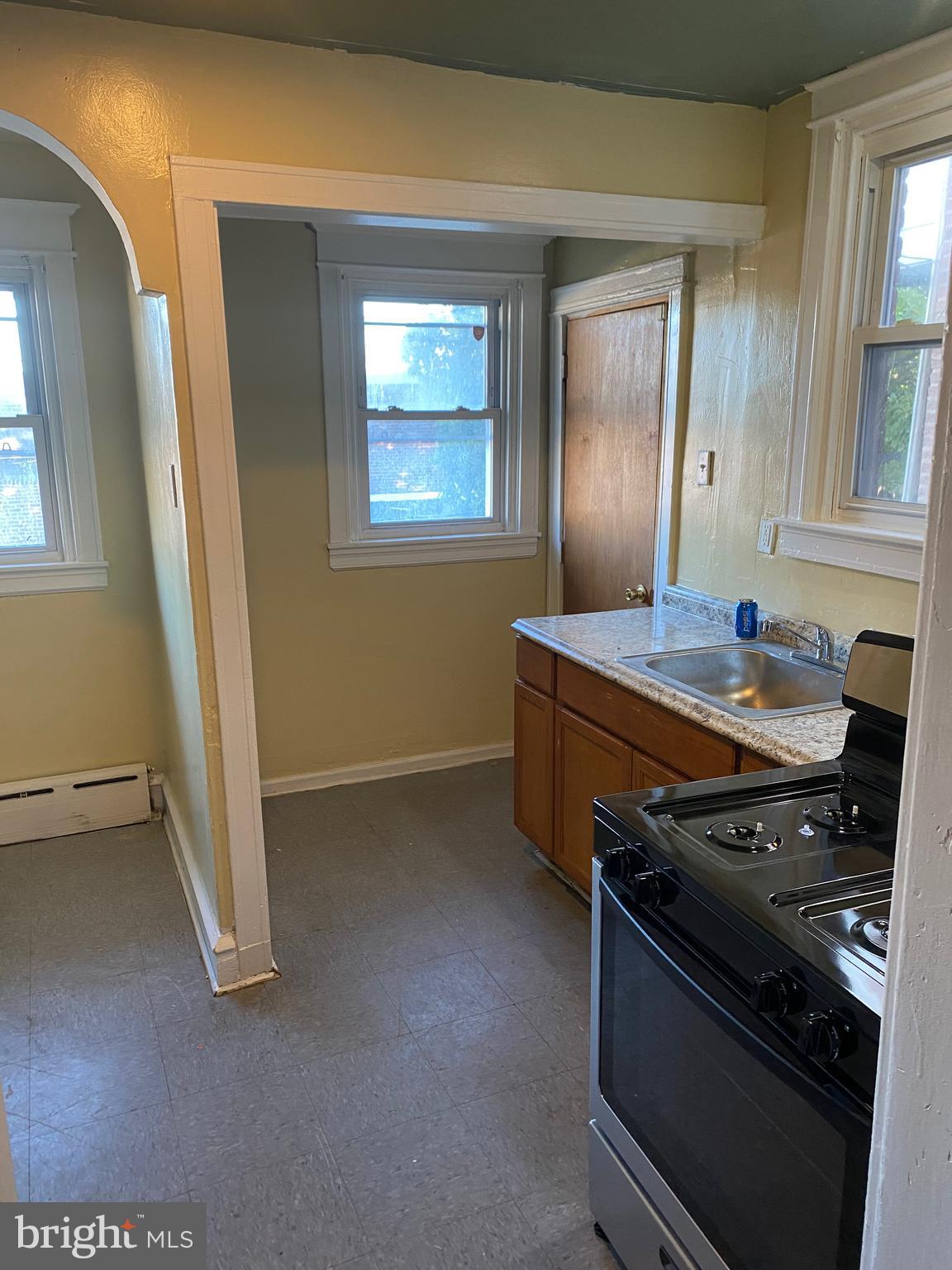 215 Copley Road Upper Darby, PA 19082 - Photo 6 of 18