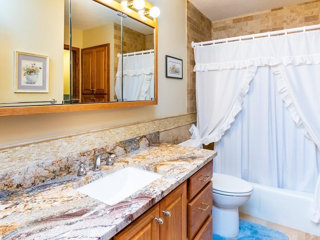 7052 Springhill Circle Eden Prairie, MN 55346 - Photo 27 of 36 Gallery Image 27