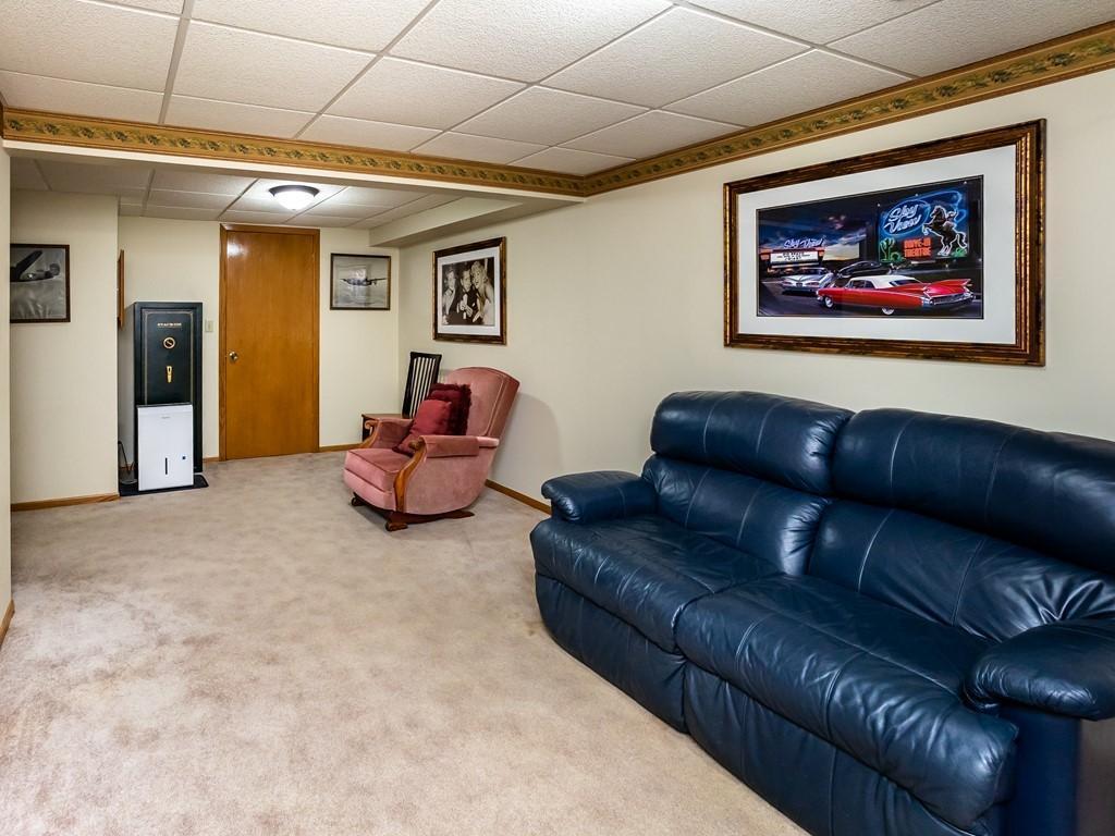 7052 Springhill Circle Eden Prairie, MN 55346 - Photo 34 of 36 Gallery Image 34