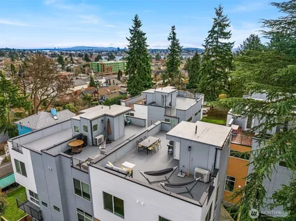 $1,270,000 | 8606 Linden Avenue North, Seattle, WA 98103