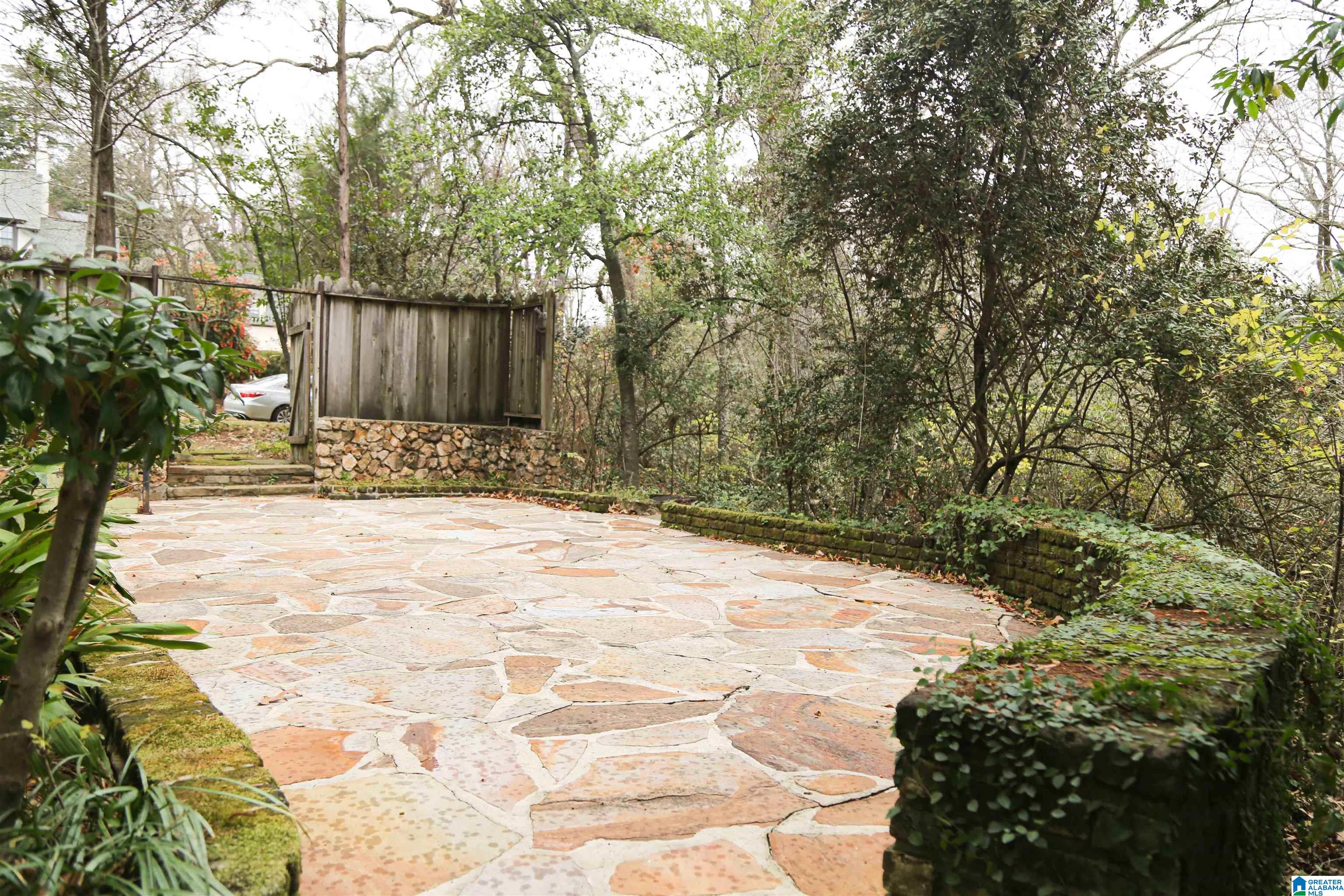 2845 Carlisle Road Birmingham, AL 35213 - Photo 16 of 73
