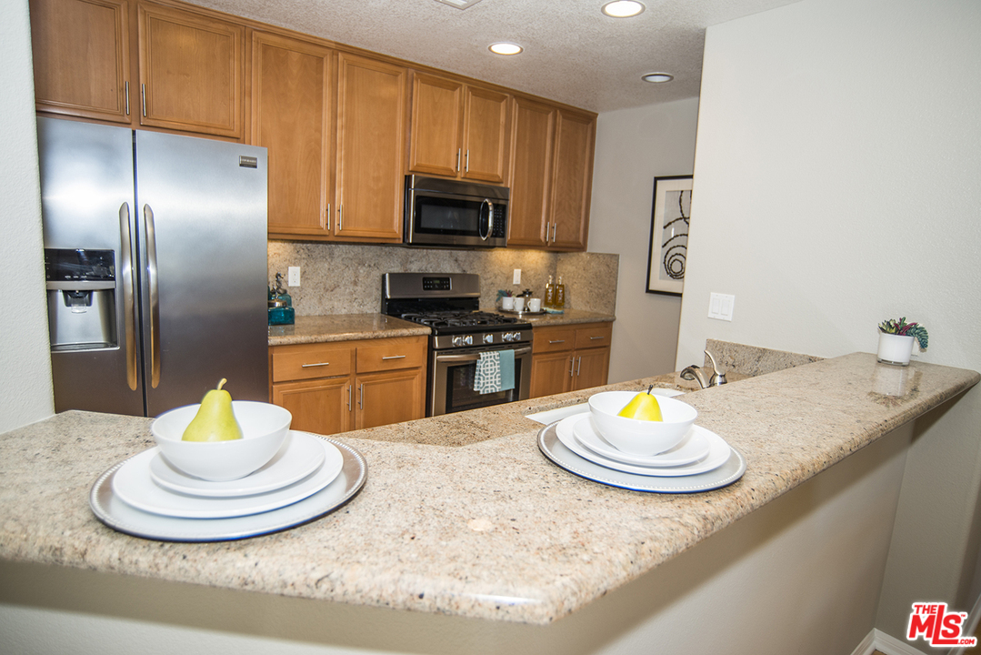 12963 West Runway Road, Unit 421 Playa Vista, CA 90094 - Photo 14 of 38