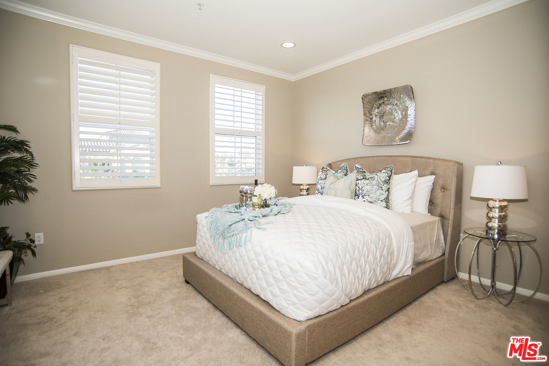 12963 West Runway Road, Unit 421 Playa Vista, CA 90094 - Photo 18 of 38