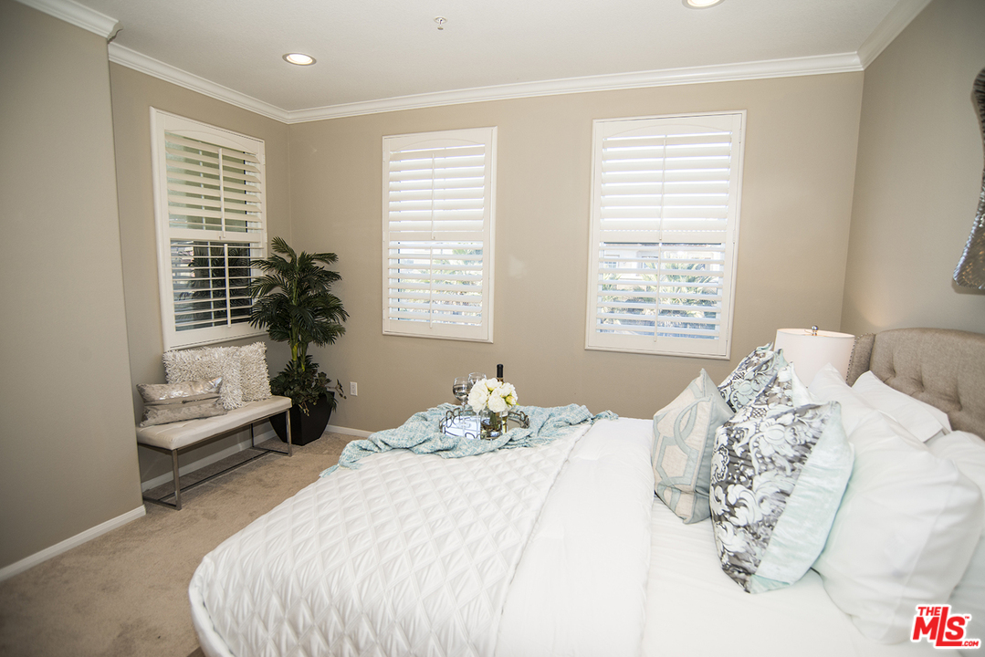12963 West Runway Road, Unit 421 Playa Vista, CA 90094 - Photo 19 of 38