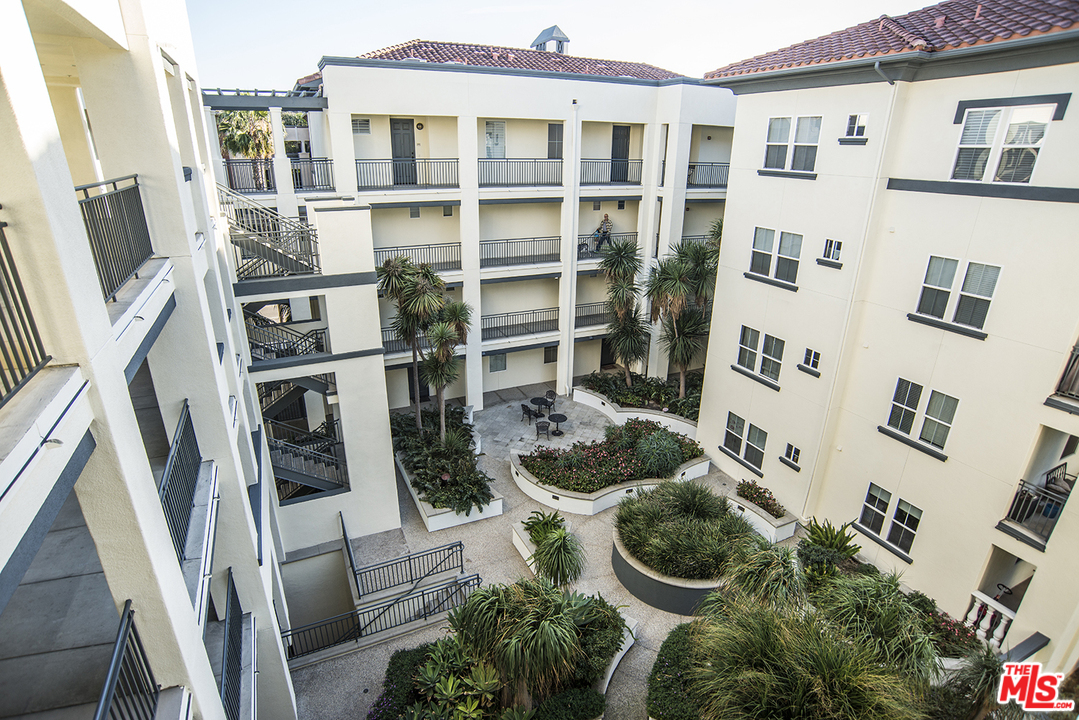 12963 West Runway Road, Unit 421 Playa Vista, CA 90094 - Photo 32 of 38
