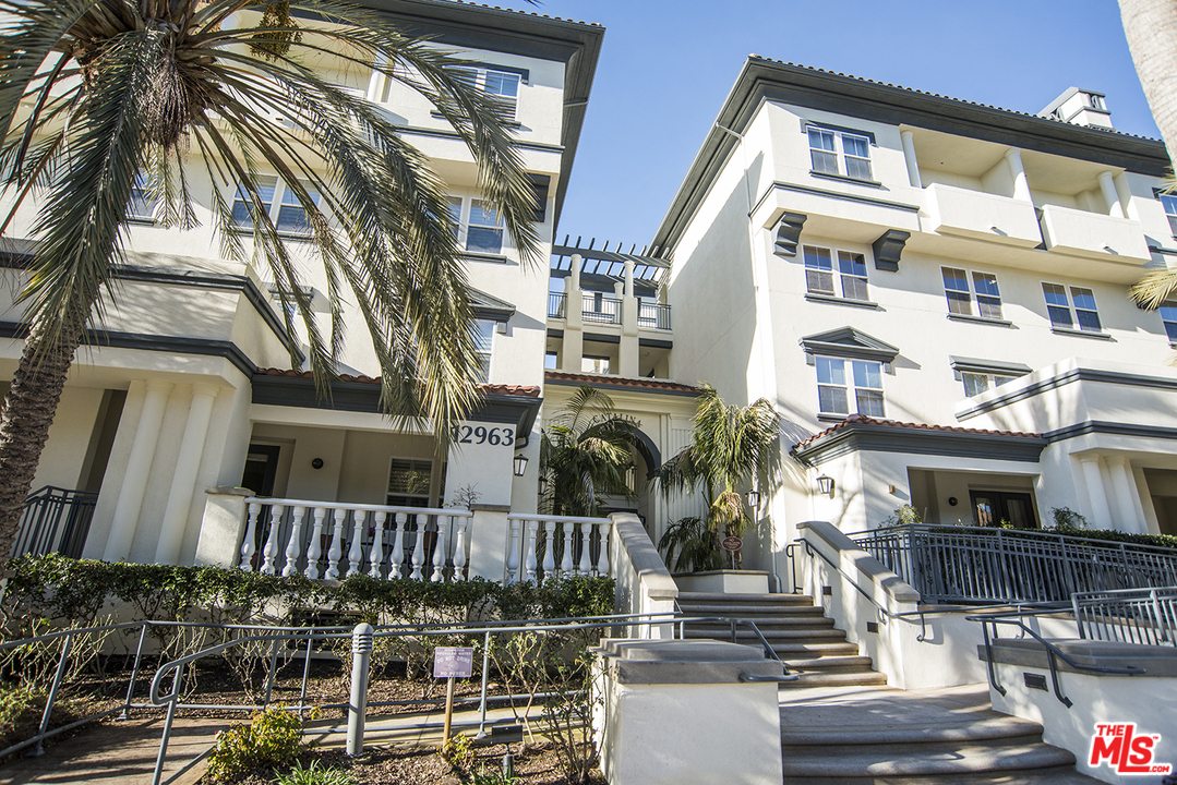 12963 West Runway Road, Unit 421 Playa Vista, CA 90094 - Photo 36 of 38