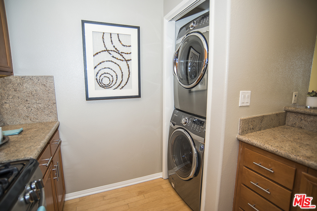 12963 West Runway Road, Unit 421 Playa Vista, CA 90094 - Photo 10 of 38