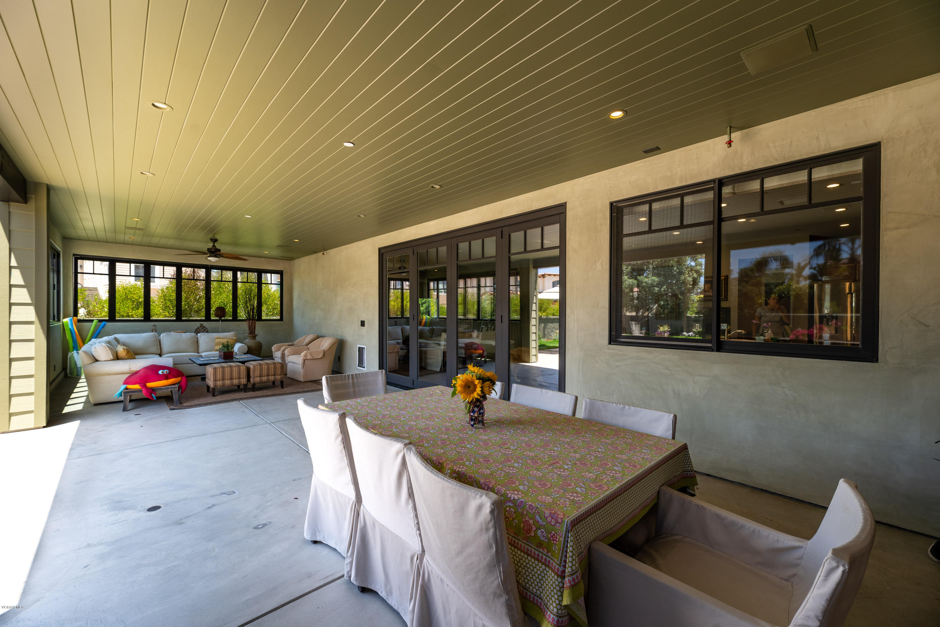 1520 Mandalay Beach Road Oxnard, CA 93035 - Photo 26 of 43 a living room with furniture and a window