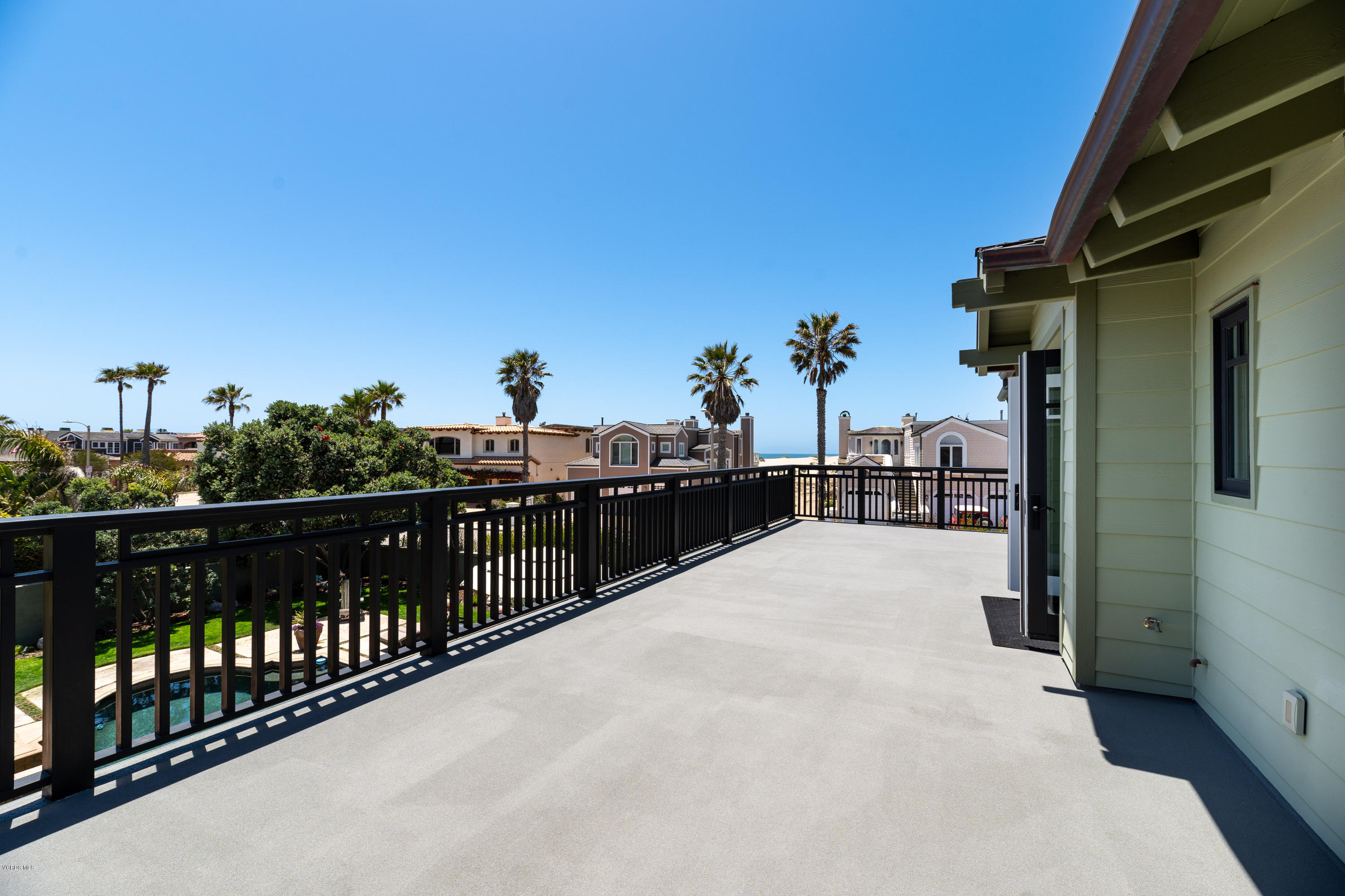 1520 Mandalay Beach Road Oxnard, CA 93035 - Photo 34 of 43 a view of balcony
