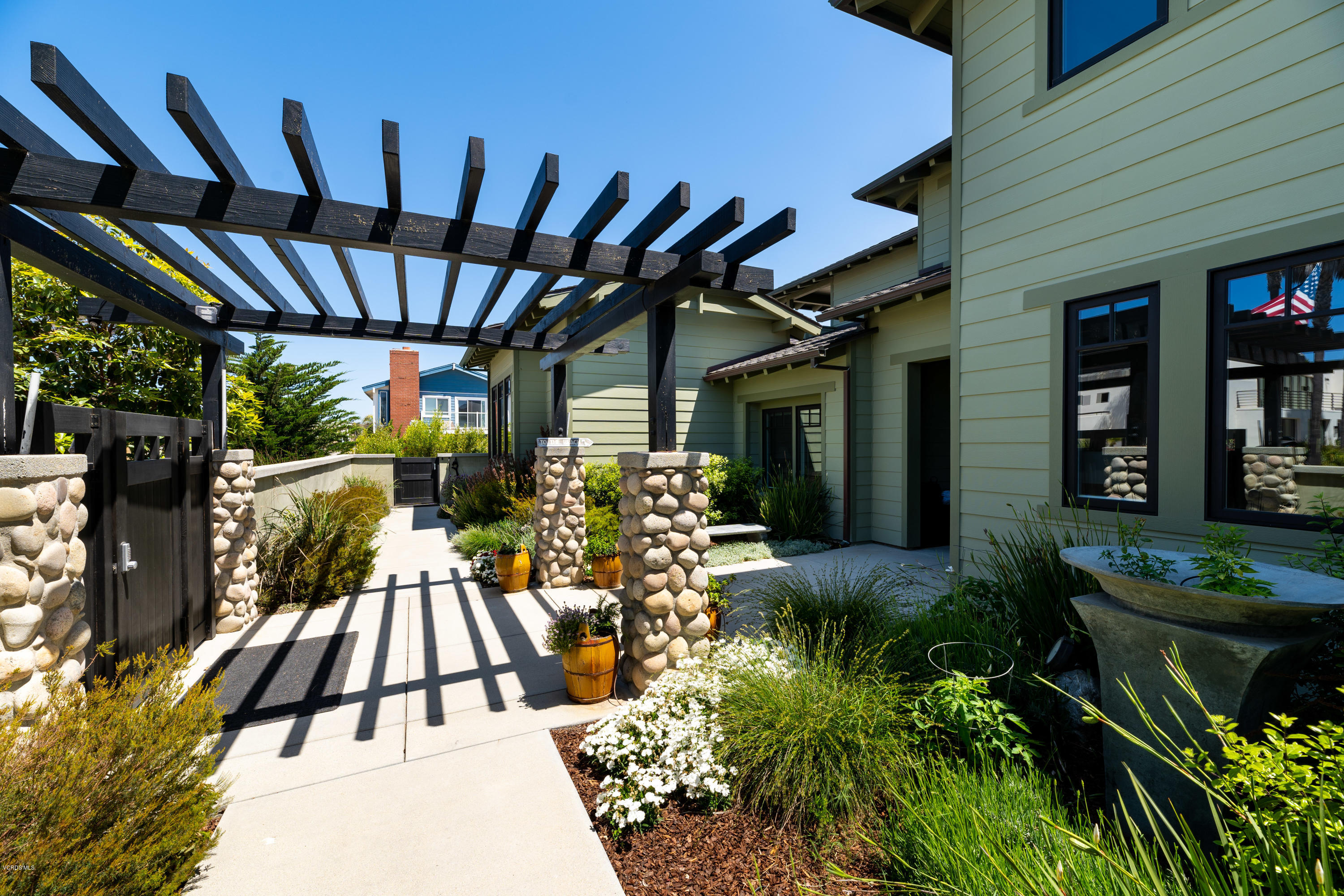 1520 Mandalay Beach Road Oxnard, CA 93035 - Photo 5 of 43 a view of outdoor space yard and patio