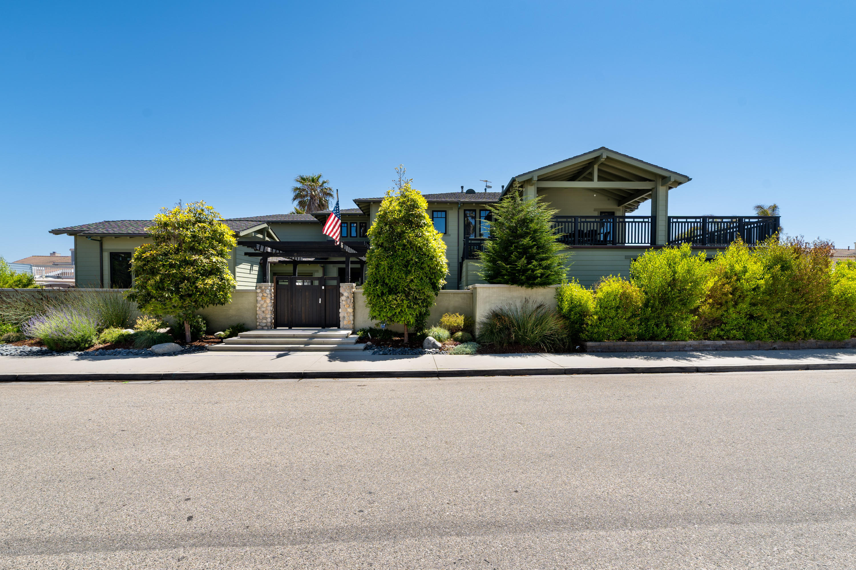 1520 Mandalay Beach Road Oxnard, CA 93035 - Photo 43 of 43 front view of a house with a street