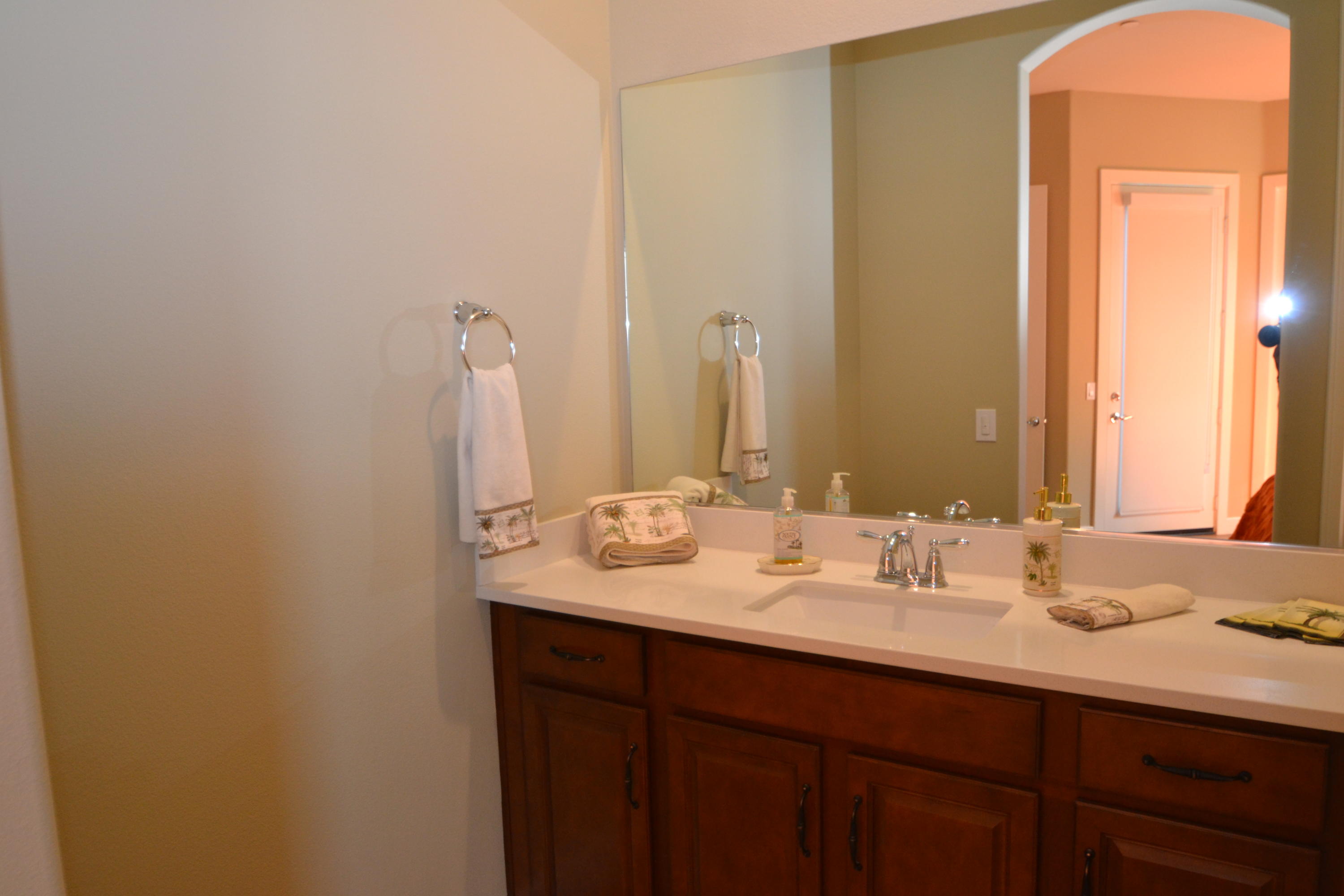 22 Merlot Rancho Mirage, CA 92270 - Photo 31 of 48 Guest Bath