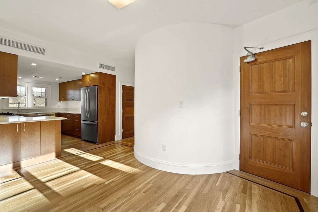 165 Winthrop Road, Unit D Brookline, MA 02445 - Photo 15 of 40