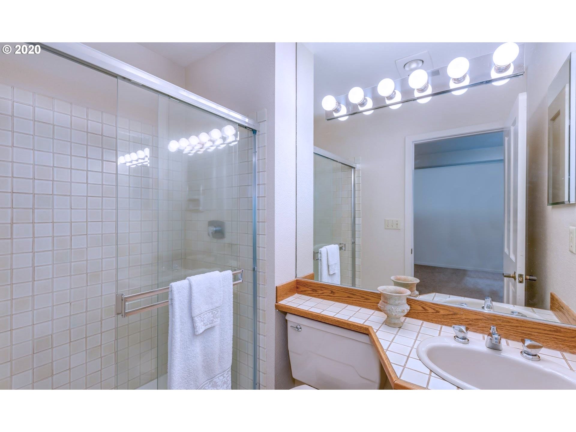 1320 Southwest Hall Street, Unit 101 Portland, OR 97201 - Photo 16 of 23 Gallery Image 16