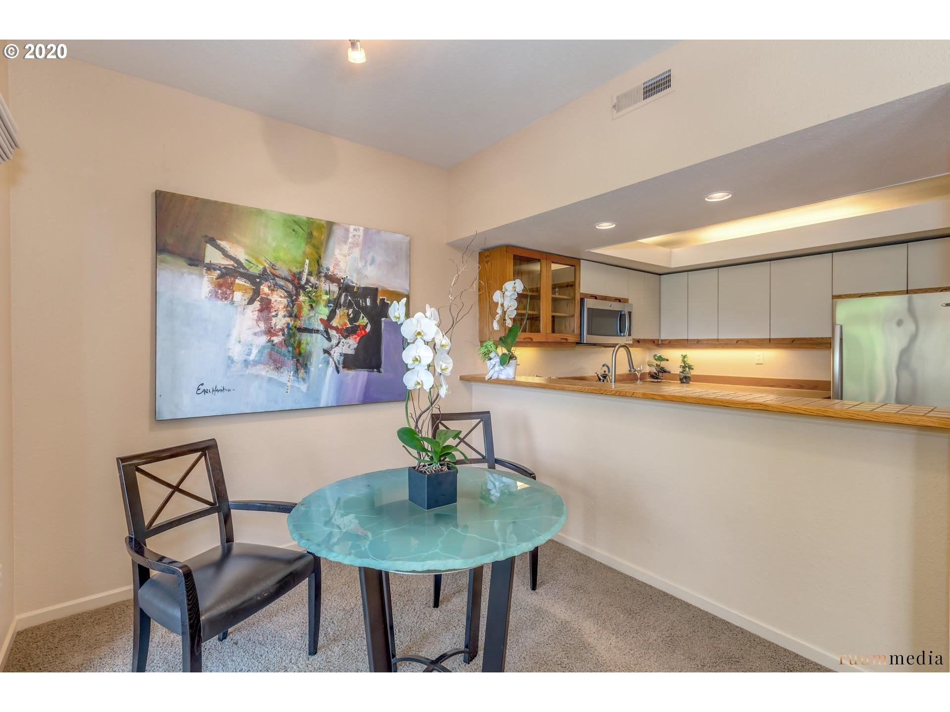 1320 Southwest Hall Street, Unit 101 Portland, OR 97201 - Photo 3 of 23 Gallery Image 3