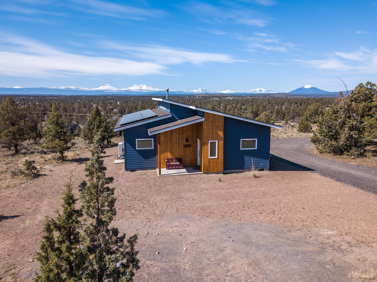 16192 Southwest Steelhead Road Terrebonne, OR 97760 - Photo 28 of 33 2021_04_12_16192_sw_steelhead_rd-23