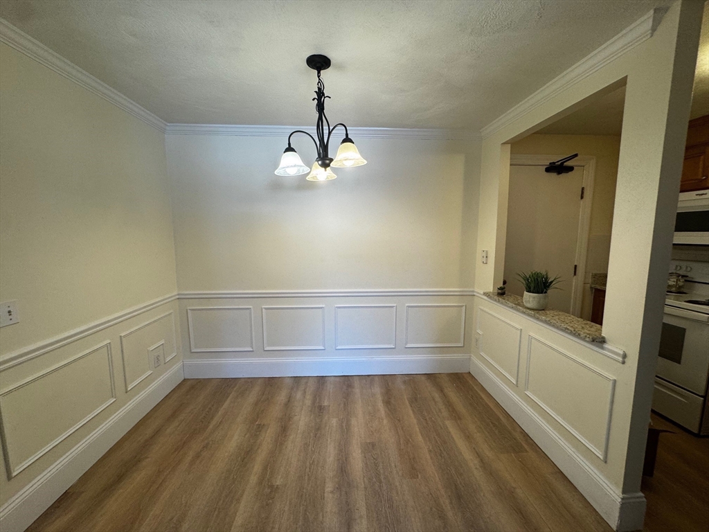 15 Davis Road, Unit B11 Acton, MA 01720 - Photo 3 of 20