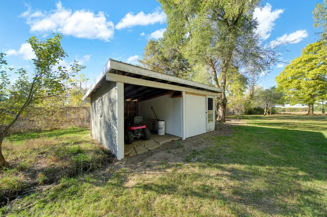 $237,000 | 4424 Zion Road, Jackson, MI 49201