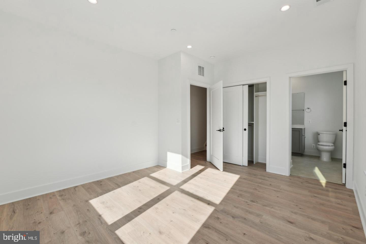 2106 Tysons Ridgeline Road Falls Church, VA 22043 - Photo 4 of 28 Bright and airy modern space.