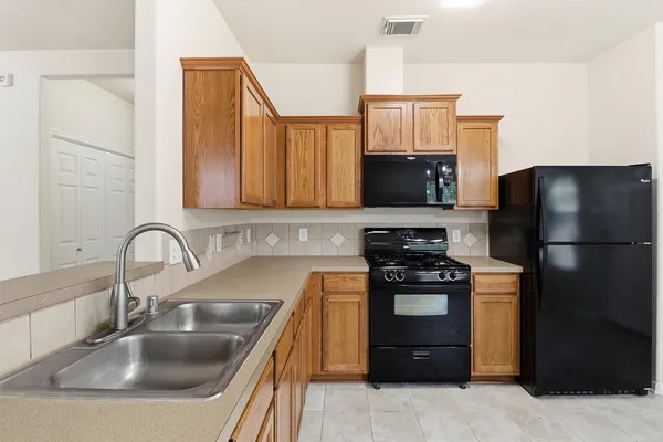 $2,075 | 6314 Applewood Forest Drive, Katy, TX 77494