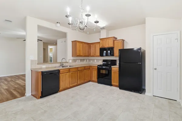 $2,075 | 6314 Applewood Forest Drive, Katy, TX 77494