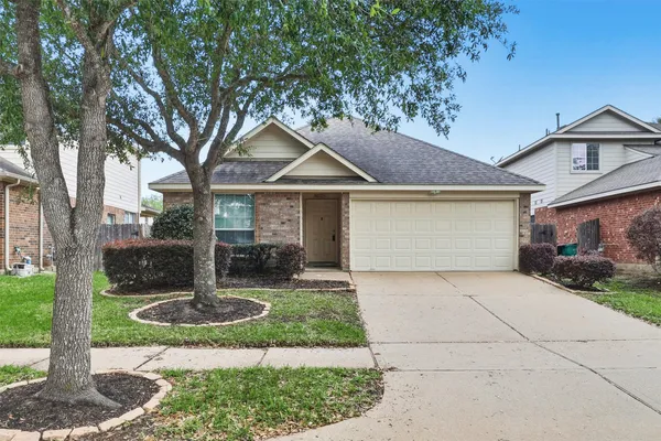 $2,075 | 6314 Applewood Forest Drive, Katy, TX 77494