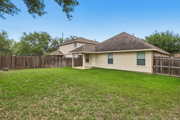 $2,075 | 6314 Applewood Forest Drive, Katy, TX 77494