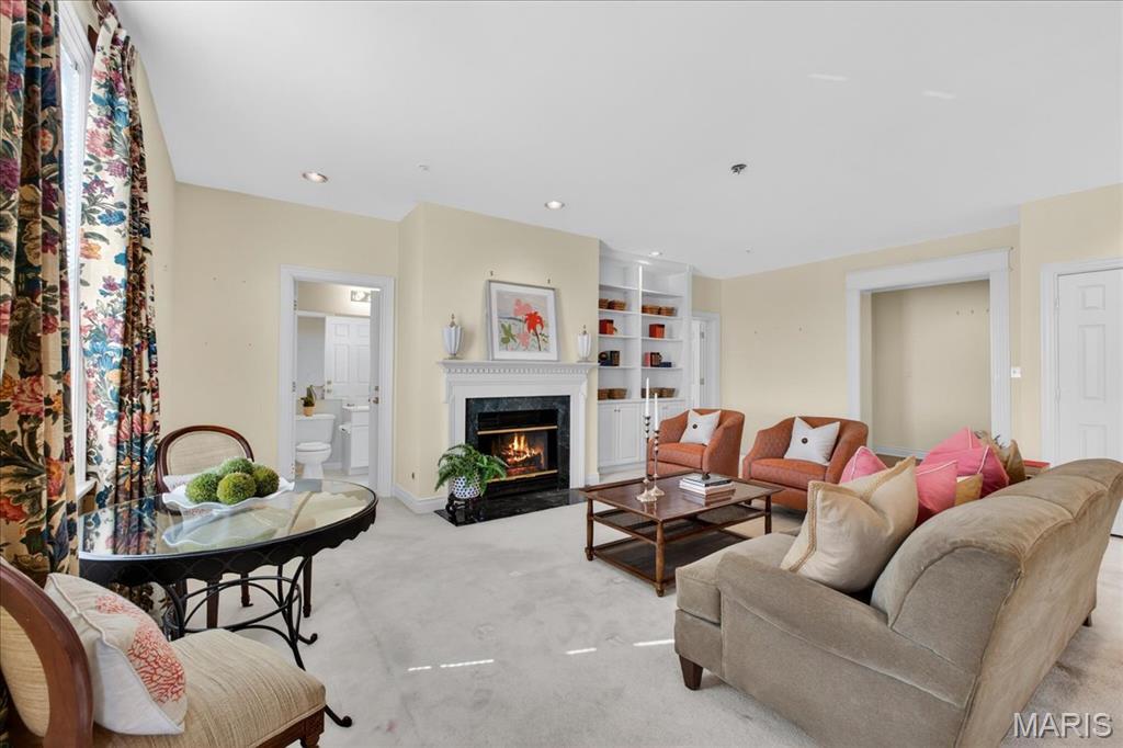 750 South Hanley Road, Unit 54 St. Louis, MO 63105 - Photo 15 of 57 Gallery Image 15