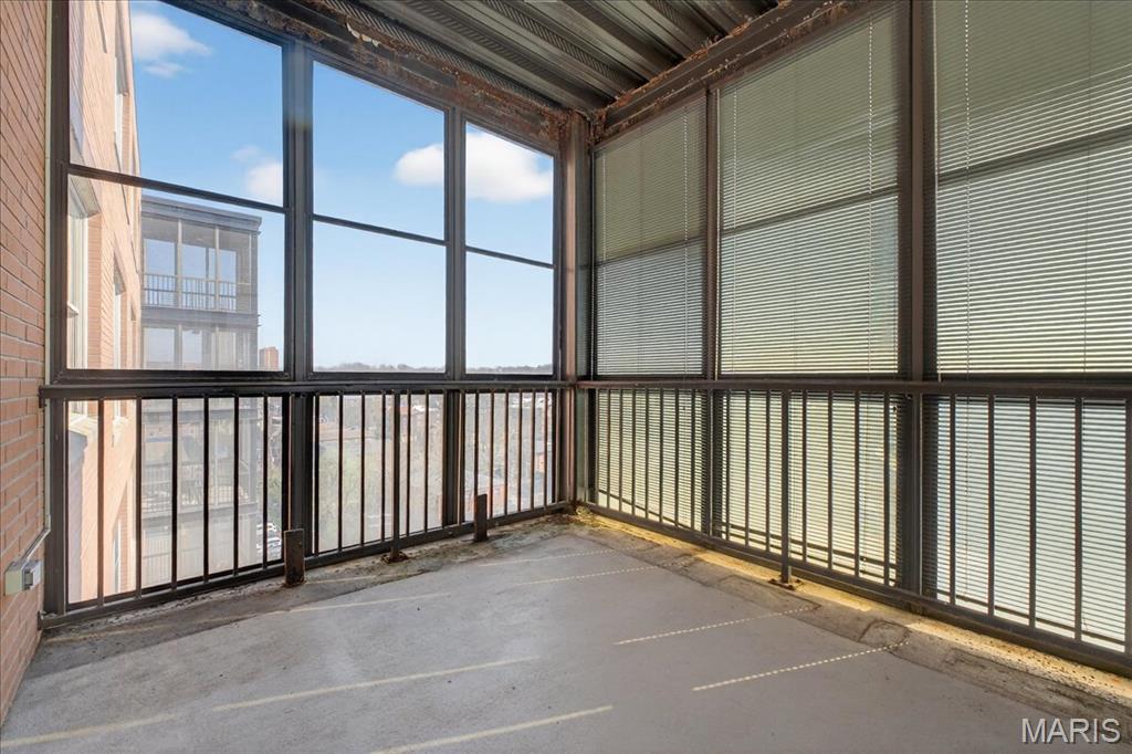 750 South Hanley Road, Unit 54 St. Louis, MO 63105 - Photo 29 of 57 Gallery Image 29