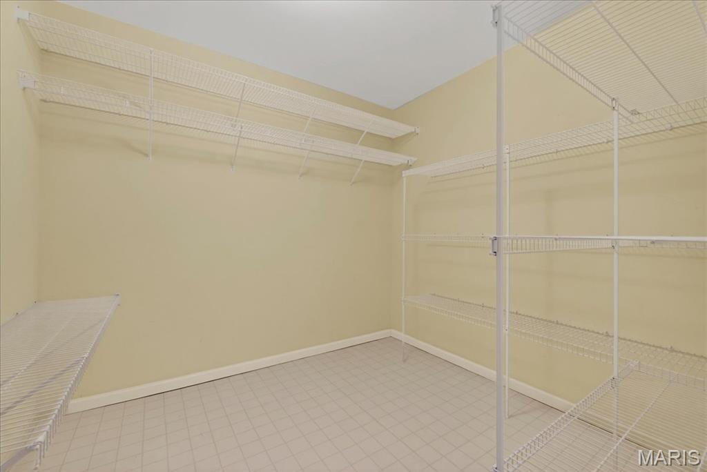 750 South Hanley Road, Unit 54 St. Louis, MO 63105 - Photo 31 of 57 Gallery Image 31