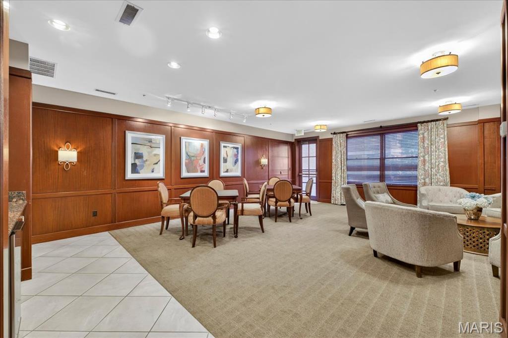 750 South Hanley Road, Unit 54 St. Louis, MO 63105 - Photo 36 of 57 Gallery Image 36