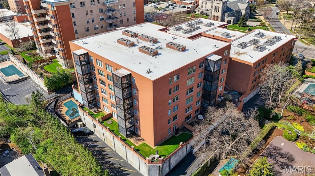 750 South Hanley Road, Unit 54 St. Louis, MO 63105 - Photo 49 of 57 Gallery Image 49