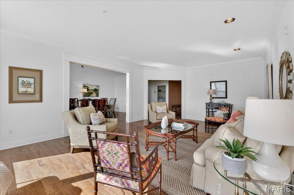 750 South Hanley Road, Unit 54 St. Louis, MO 63105 - Photo 7 of 57 Gallery Image 7
