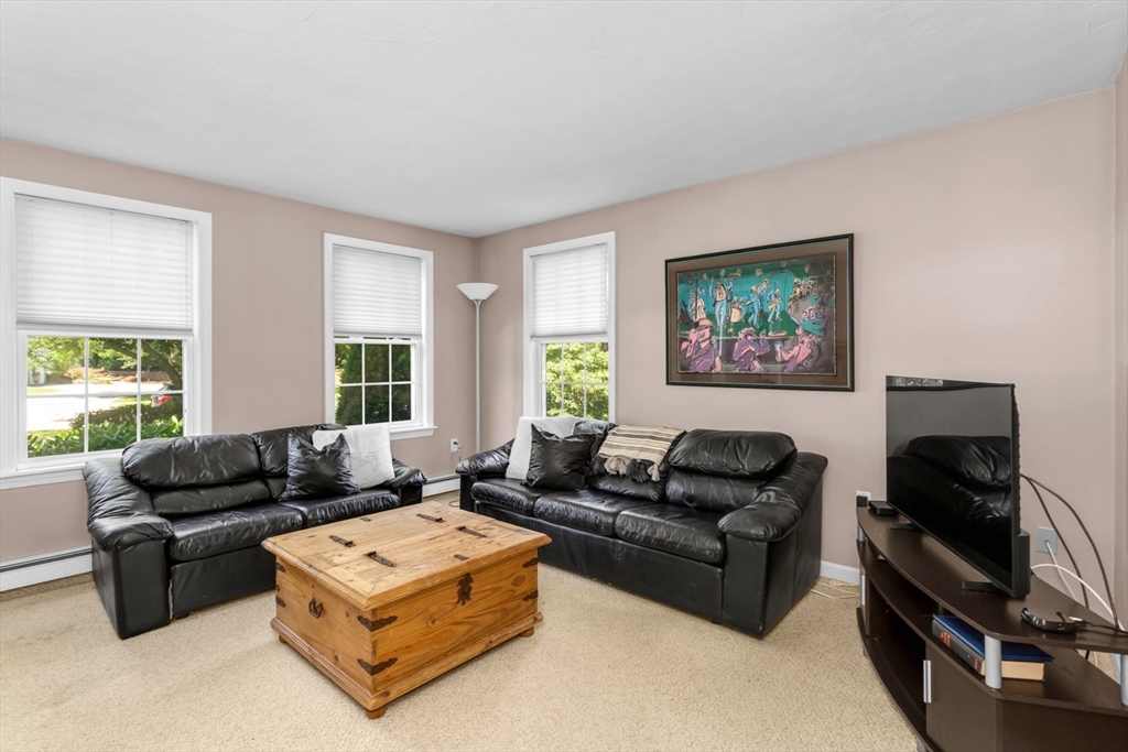 19 Padden Road Franklin, MA 02038 - Photo 7 of 42