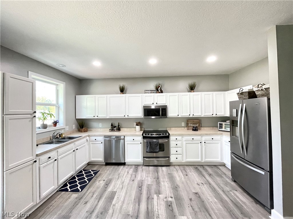 336 West Nimisila Road New Franklin, OH 44319 - Photo 3 of 19