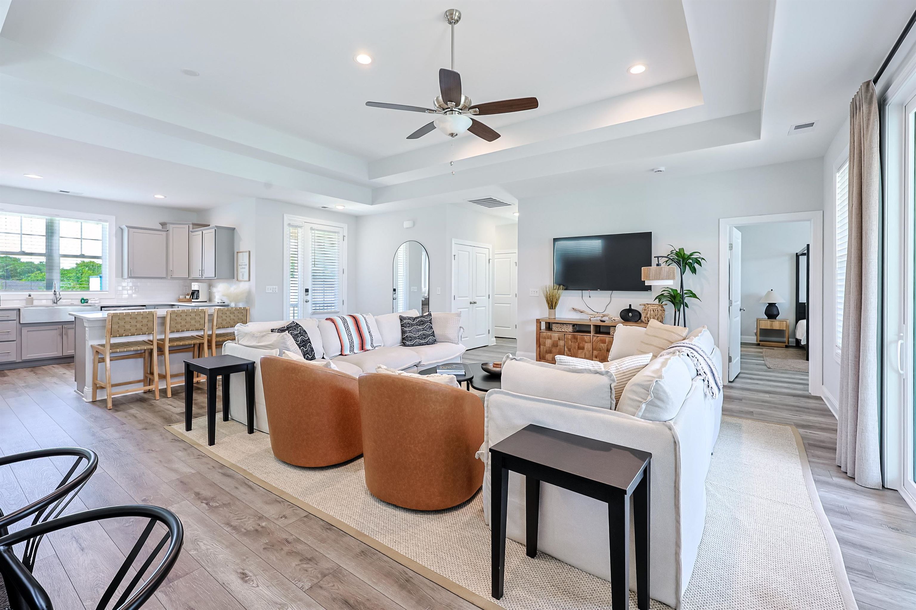 454 Wilcox Avenue Murrells Inlet, SC 29576 - Photo 3 of 37