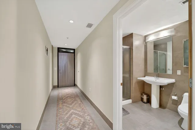 $2,395 | 1133 14th Street Northwest, Unit 803, Washington, DC 20005