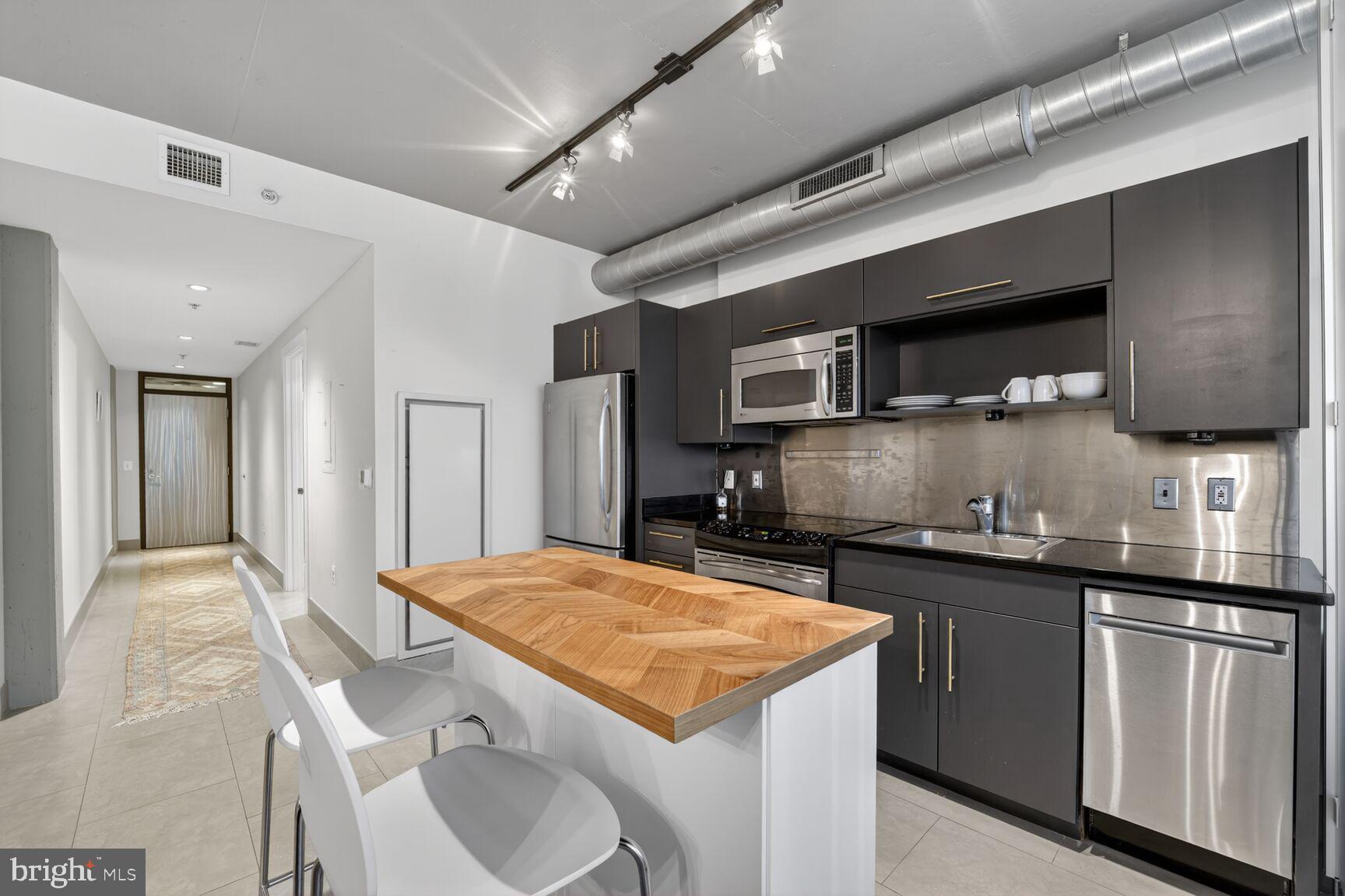 1133 14th Street Northwest, Unit 803 Washington, DC 20005 - Photo 4 of 26