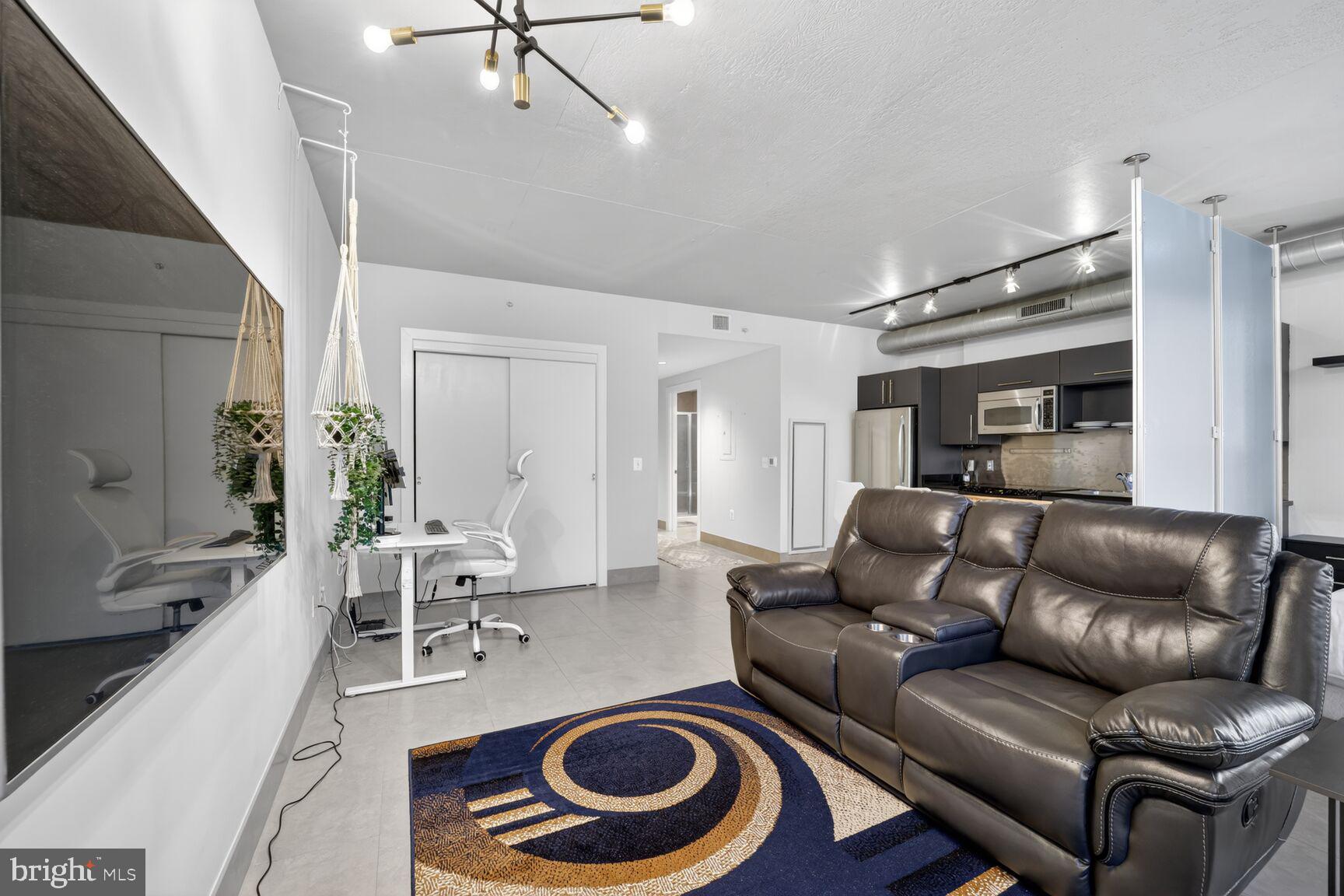 1133 14th Street Northwest, Unit 803 Washington, DC 20005 - Photo 8 of 26