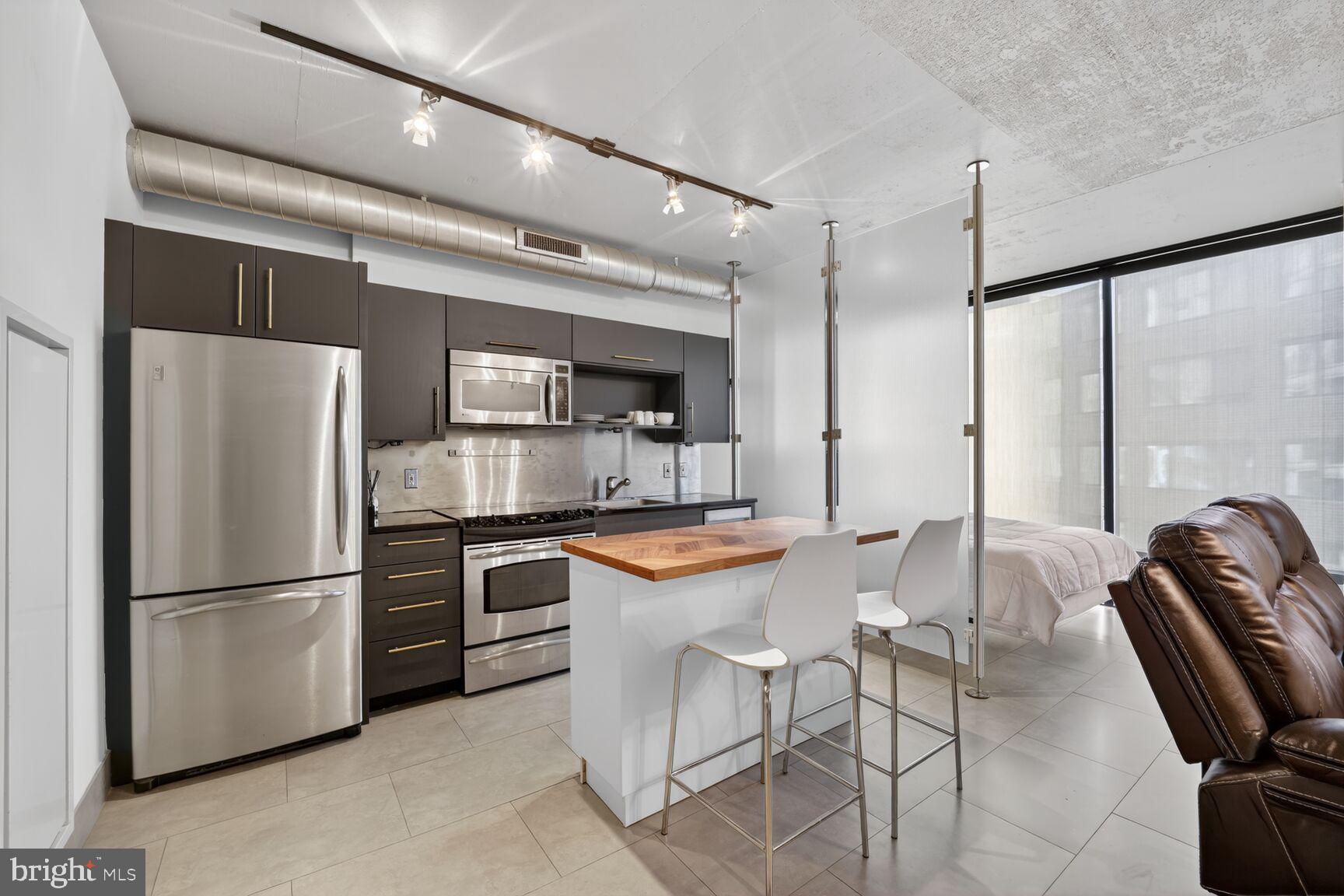 1133 14th Street Northwest, Unit 803 Washington, DC 20005 - Photo 10 of 26