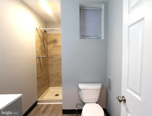 $995 | 5028 Wayne Avenue, Philadelphia, PA 19144