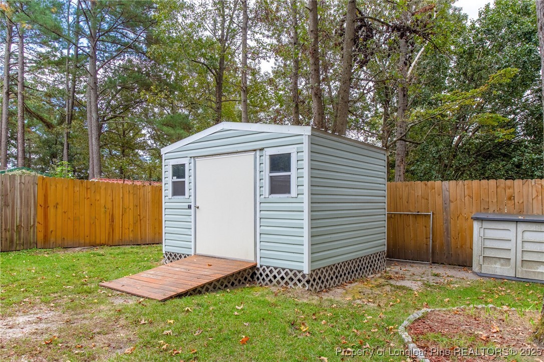 520 Inverary Drive Raeford, NC 28376 - Photo 40 of 43