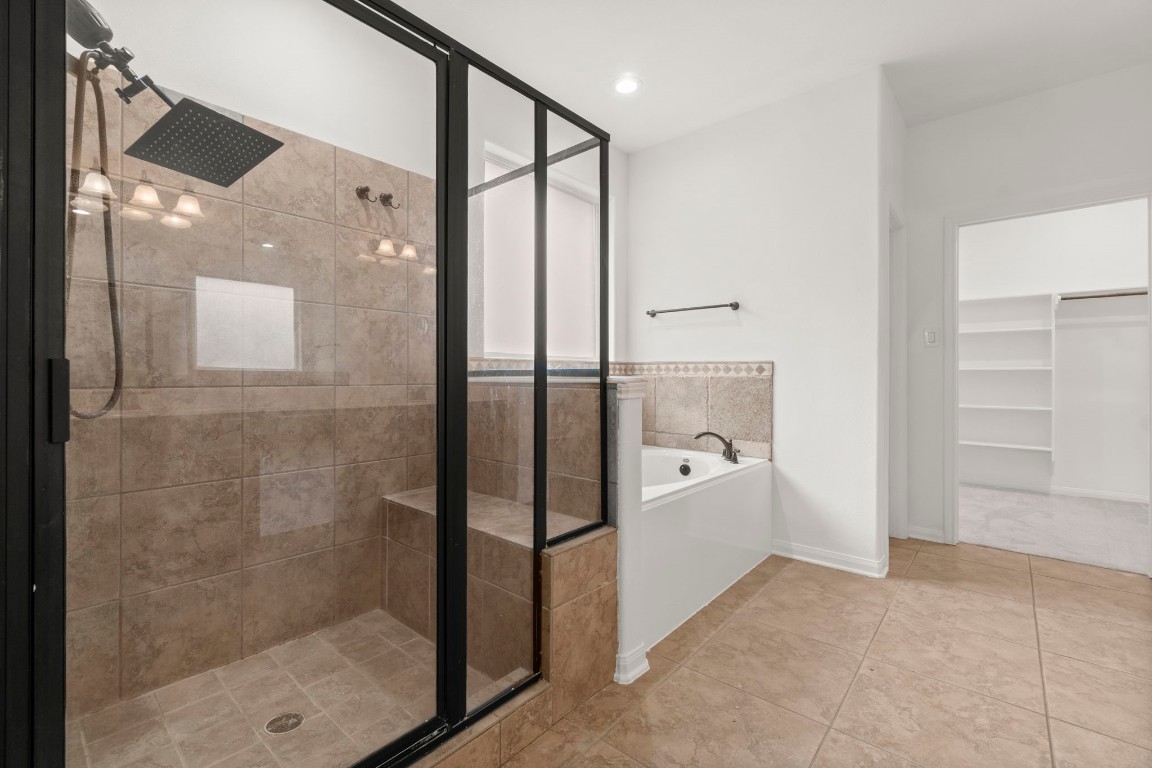 638 Spring Forest Court Conroe, TX 77302 - Photo 13 of 22