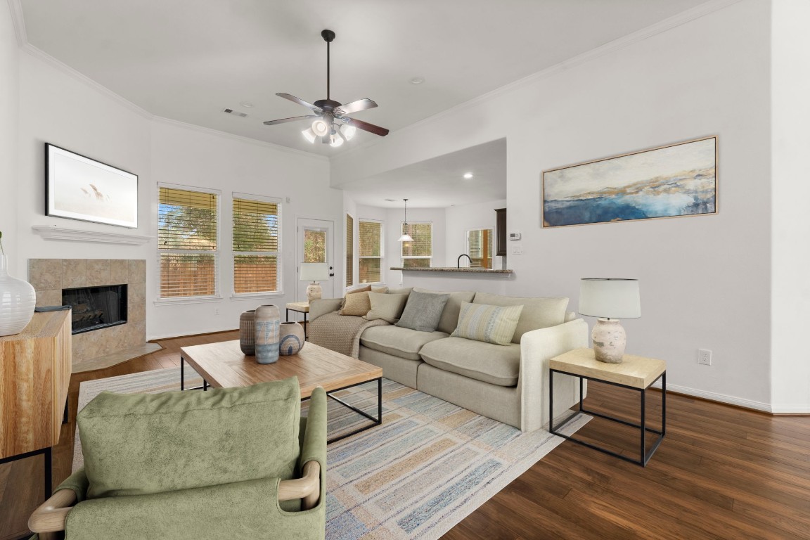 638 Spring Forest Court Conroe, TX 77302 - Photo 5 of 22 Virtually staged living room