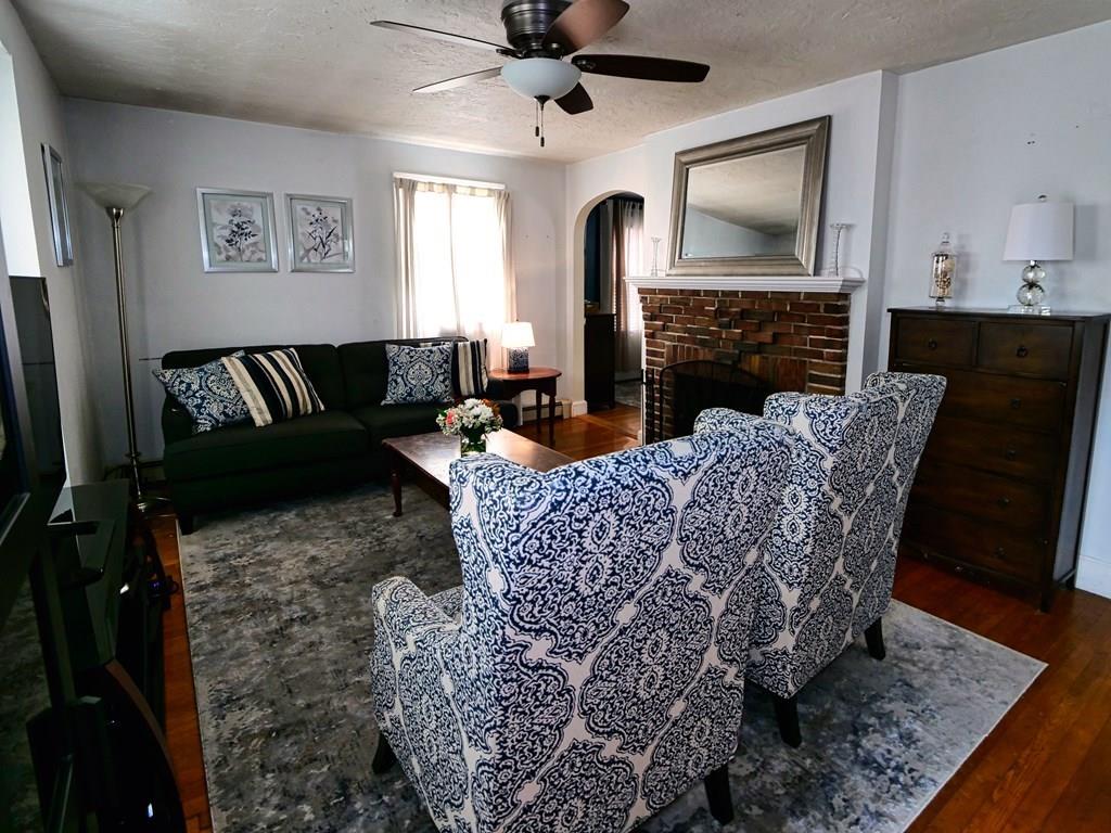 5 Tewksbury Road Worcester, MA 01602 - Photo 12 of 34 Gallery Image 12